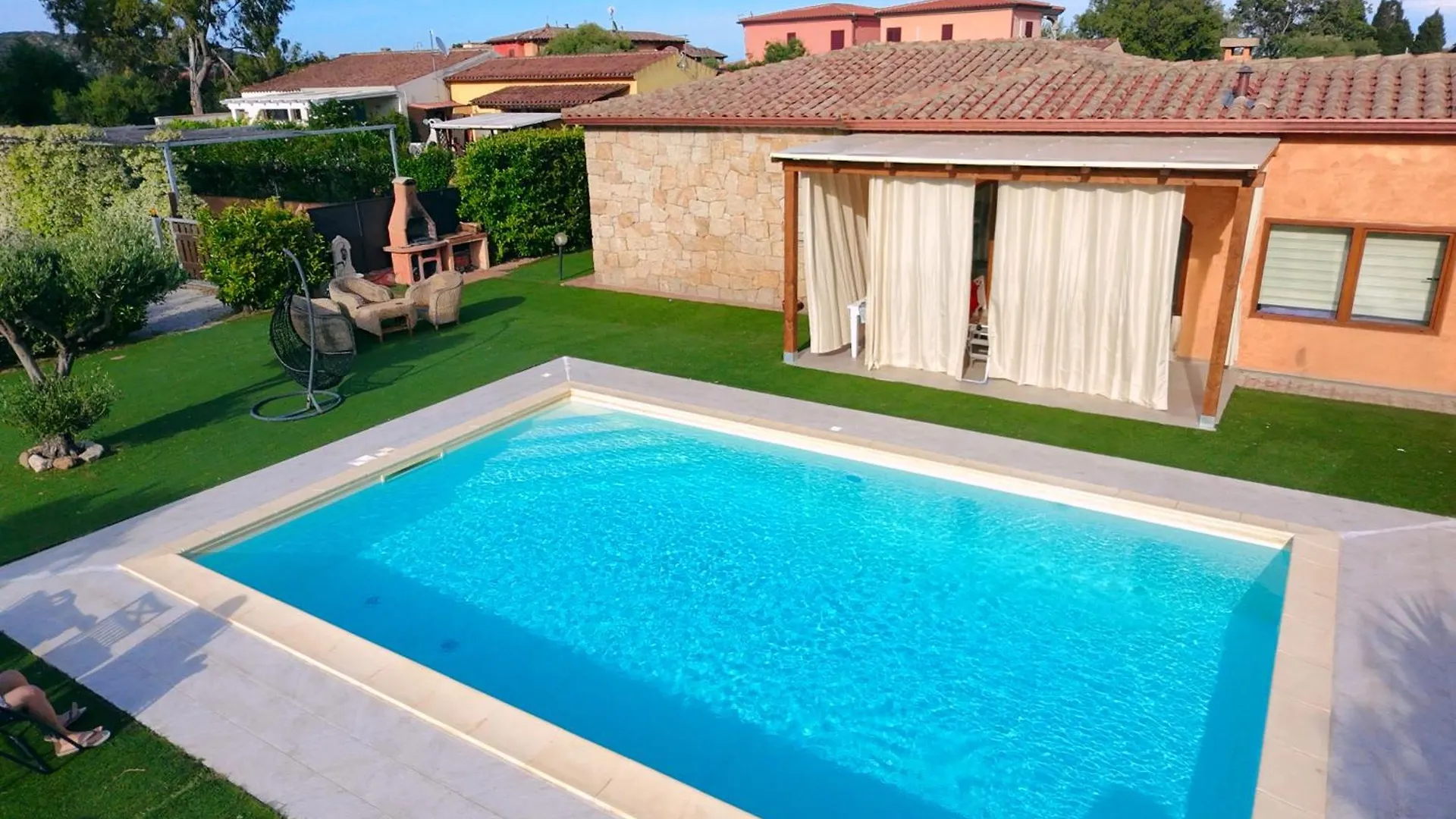 Villa Paola San Teodoro Con Piscina Privata Lu Lioni