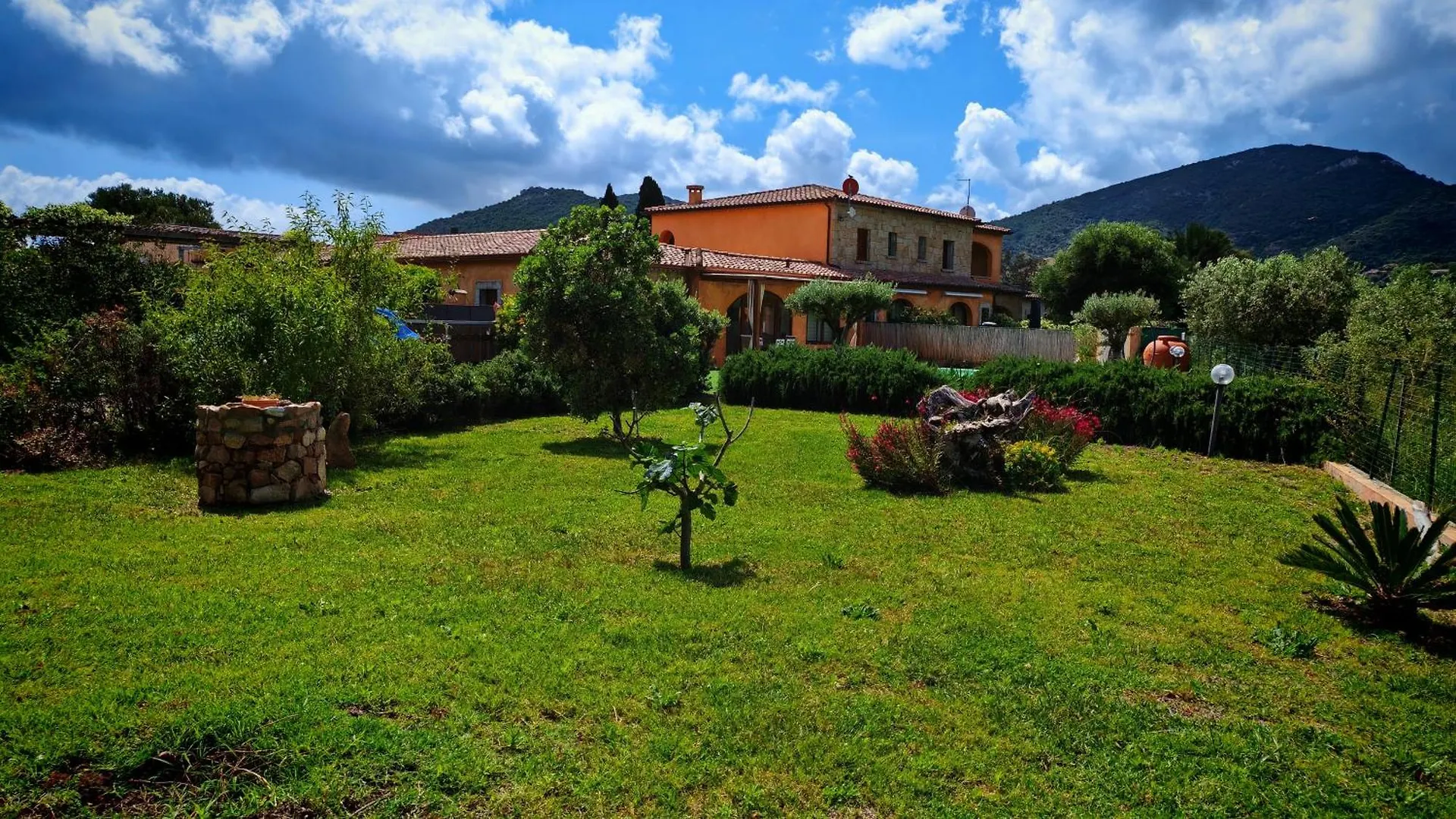 Villa Paola San Teodoro Con Piscina Privata Lu Lioni