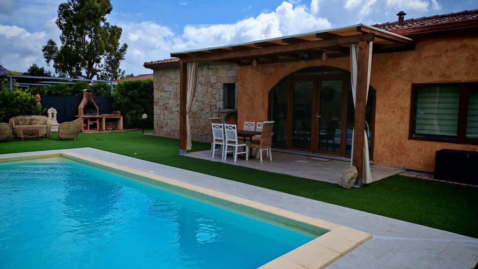 Villa Paola San Teodoro Con Piscina Privata Lu Lioni 0*,  Italien